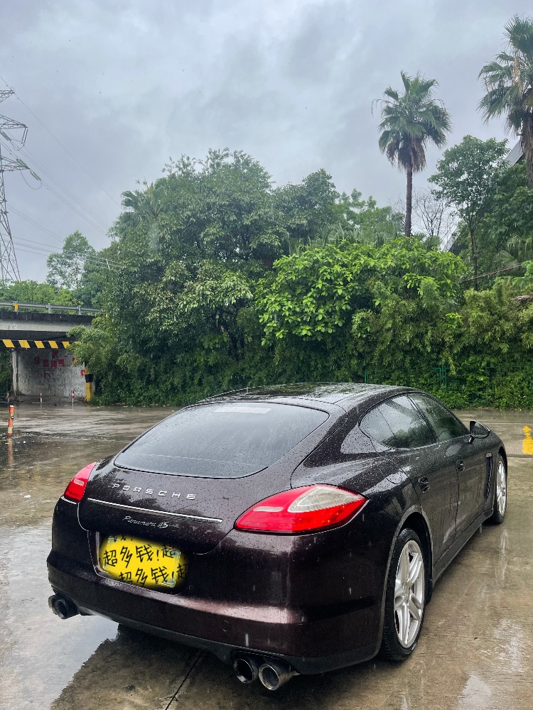广州12年保时捷帕拉梅拉10