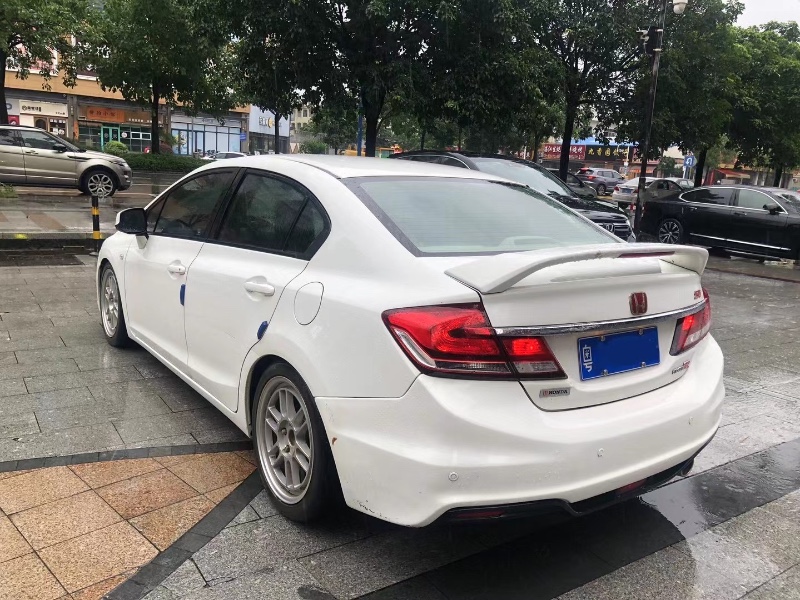 佛山14年本田思域8