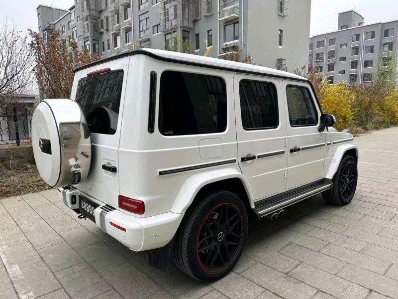 东营19年奔驰G8