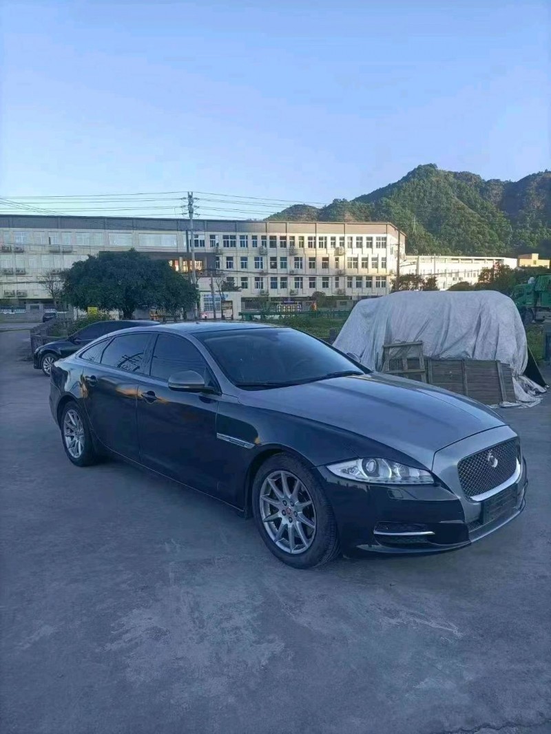 嘉興15年捷豹XJL3