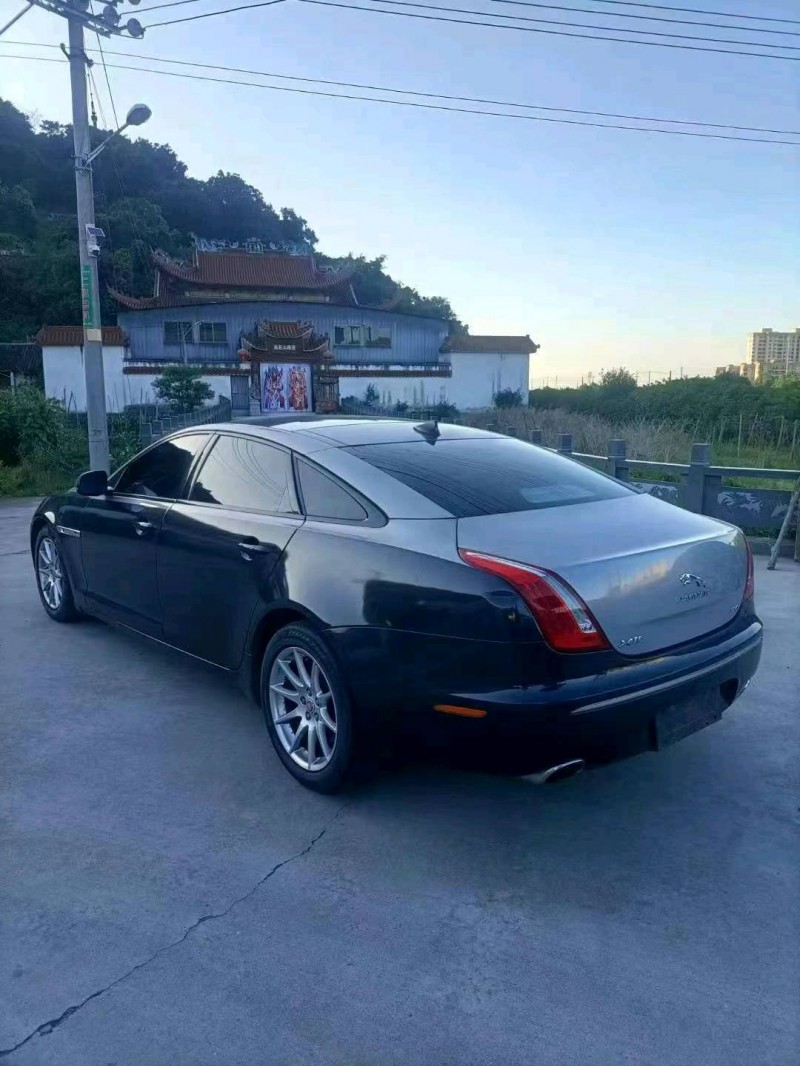 嘉興15年捷豹XJL7