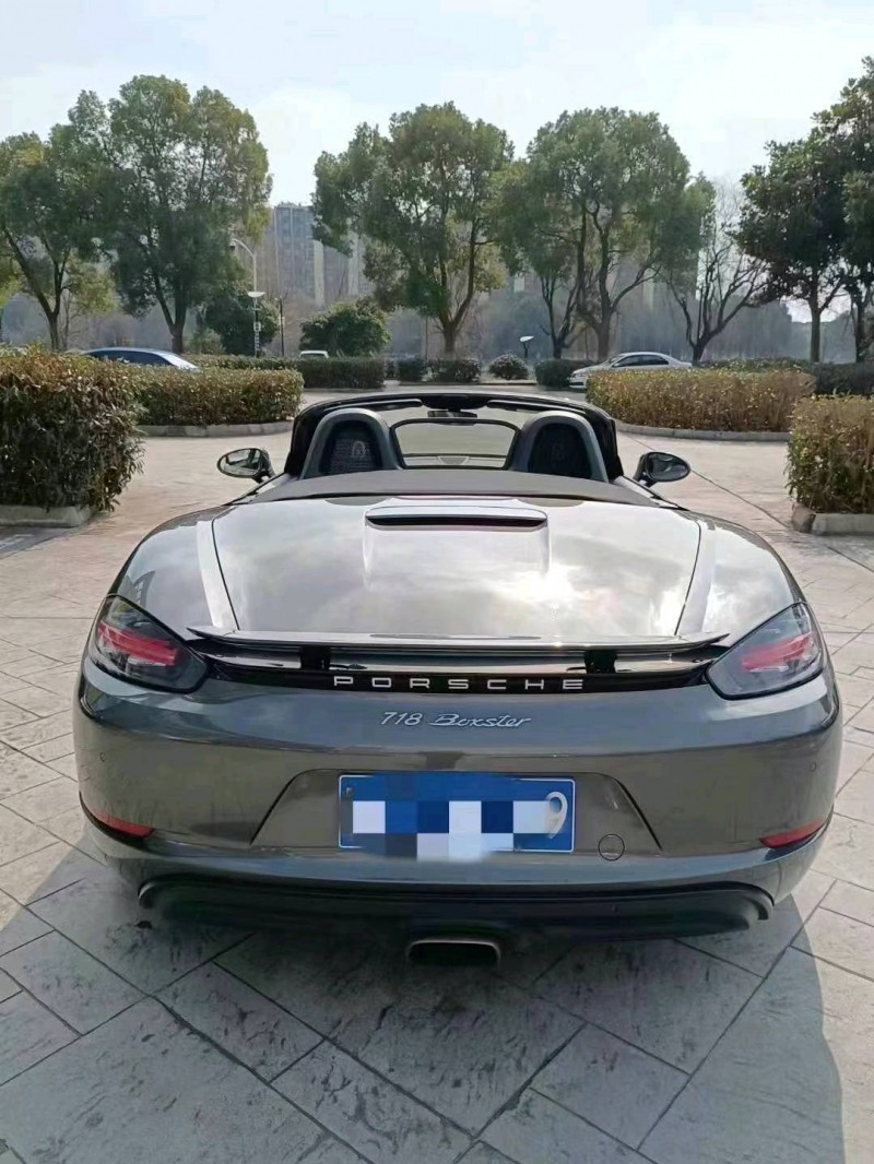 苏州18年保时捷Boxster4