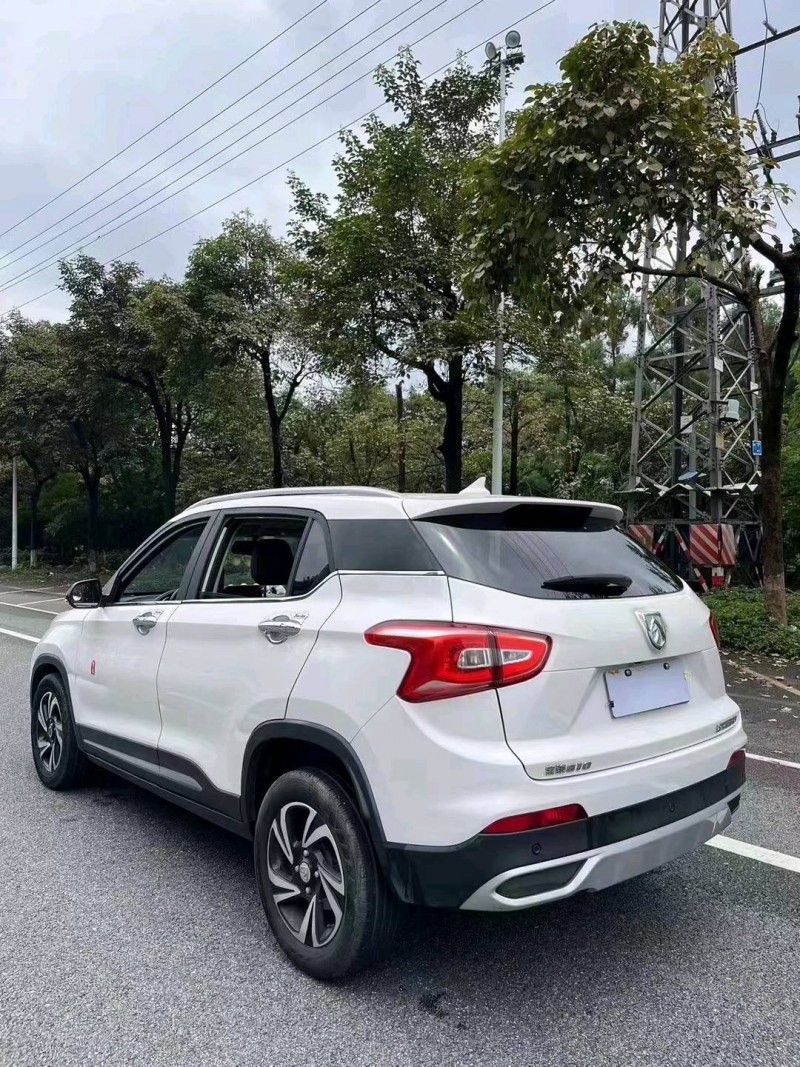 汕頭18年寶駿5105