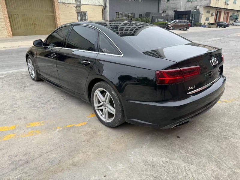 銅仁18年奧迪A6L8