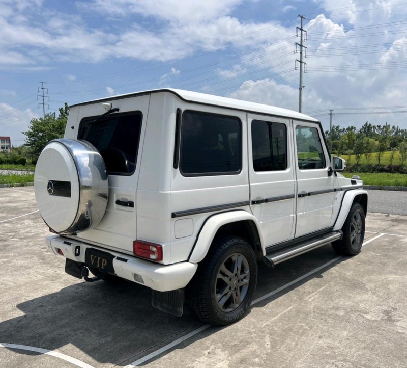 盐城16年奔驰G8