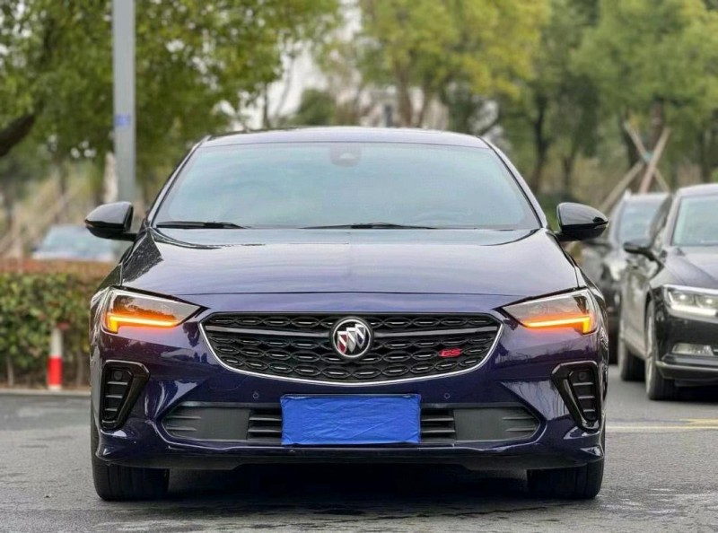 佛山21年别克君威1