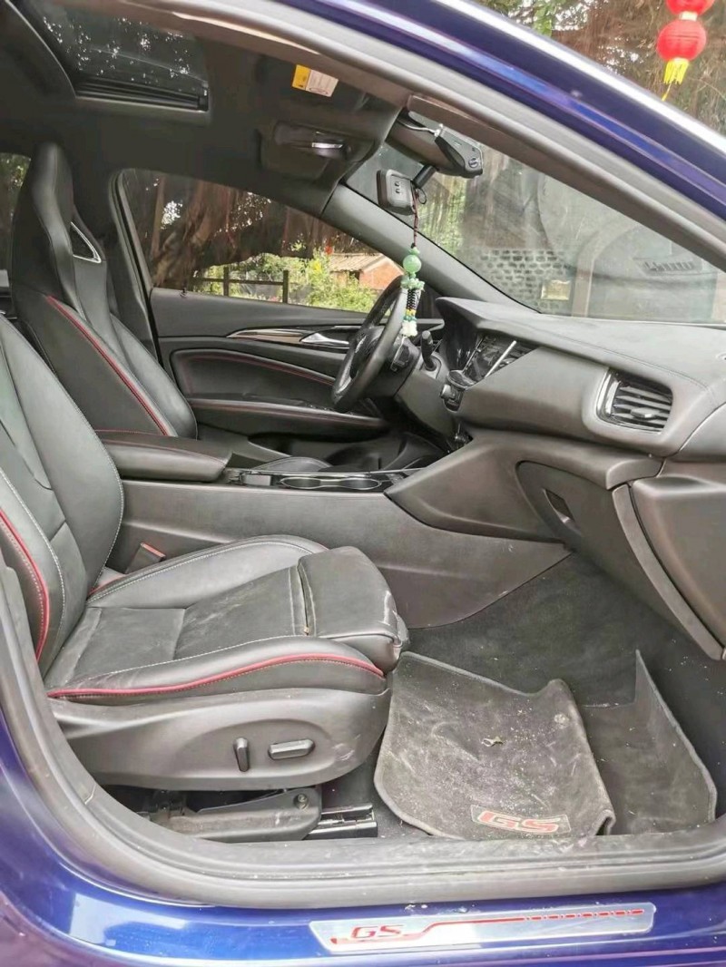 佛山21年别克君威3