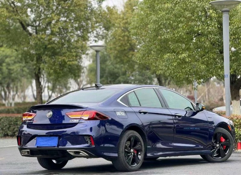 佛山21年别克君威8