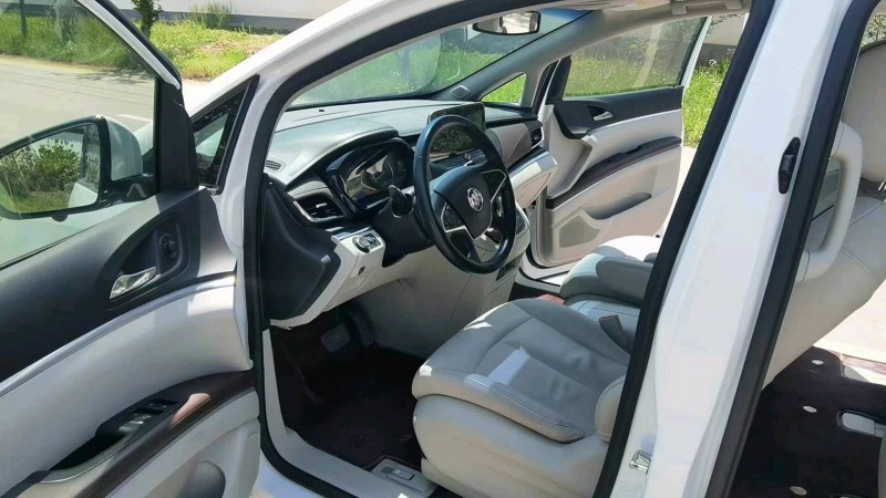 徐州20年别克GL82