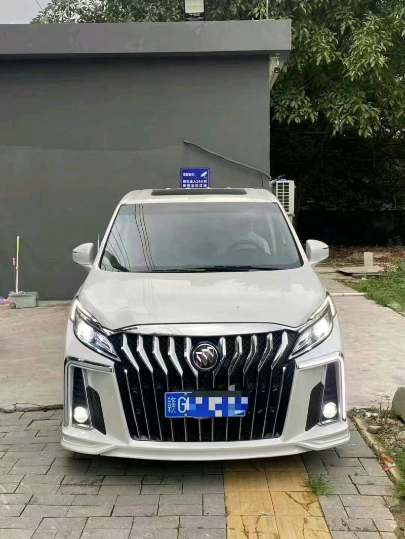 深圳20年别克GL81