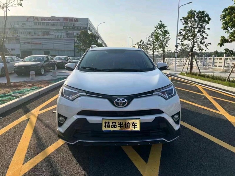 珠海17年豐田RAV41