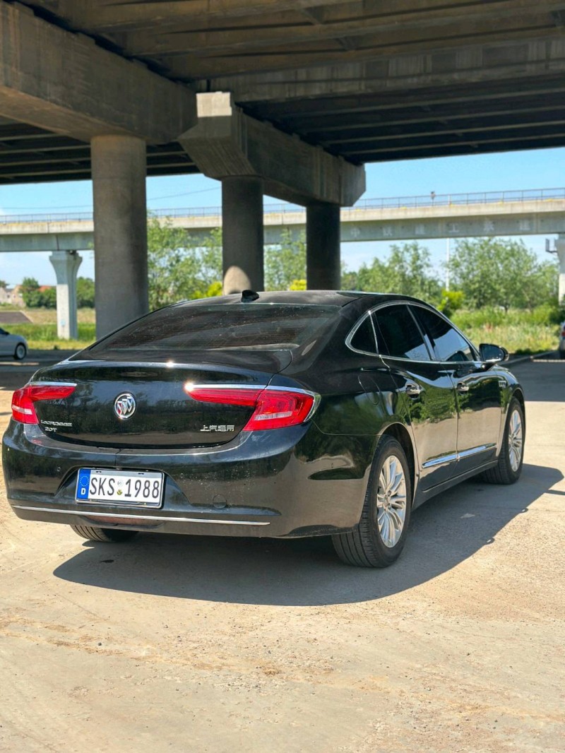 青岛17年别克君越7