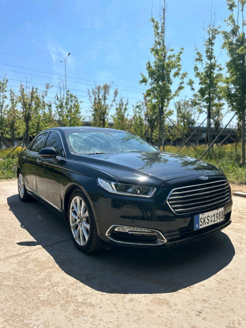 青岛17年福特金牛座3