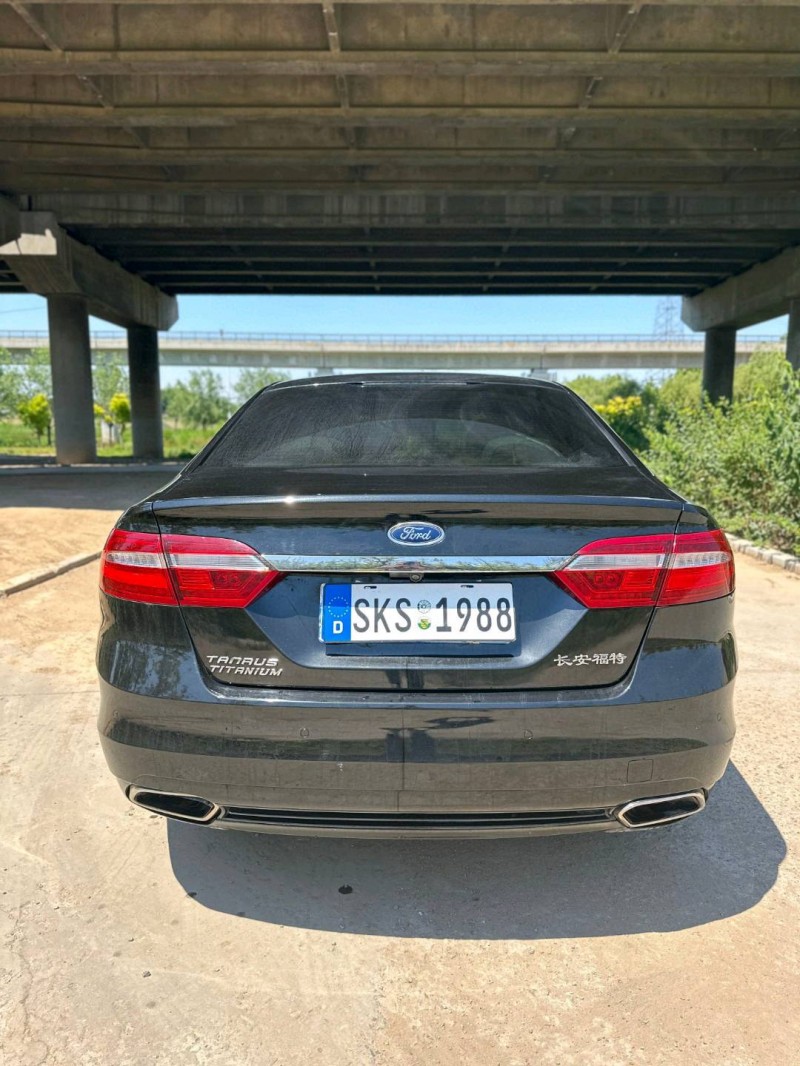 青岛17年福特金牛座9