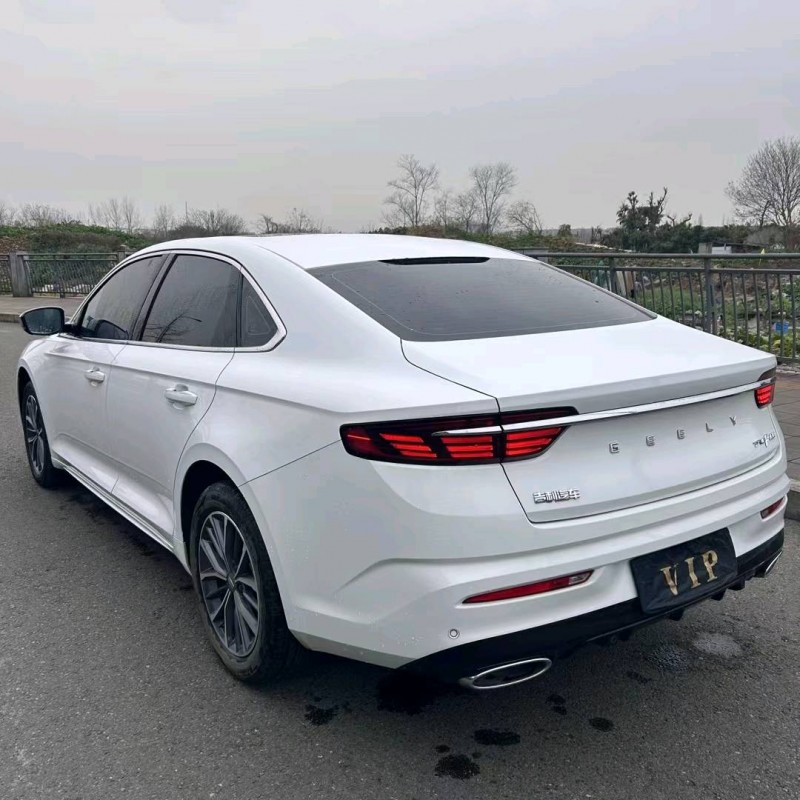 成都21年吉利星瑞8