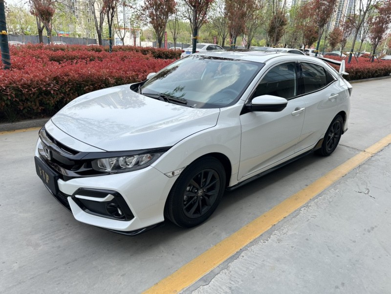 济宁22年本田思域2