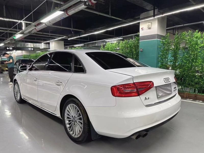 成都16年奥迪A4L6