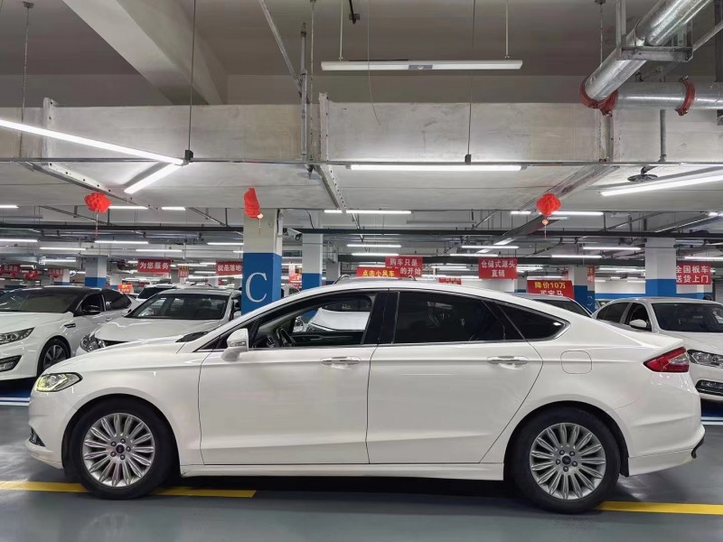 成都14年福特蒙迪欧8