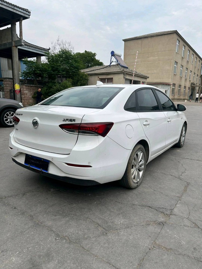 徐州18年别克英朗8