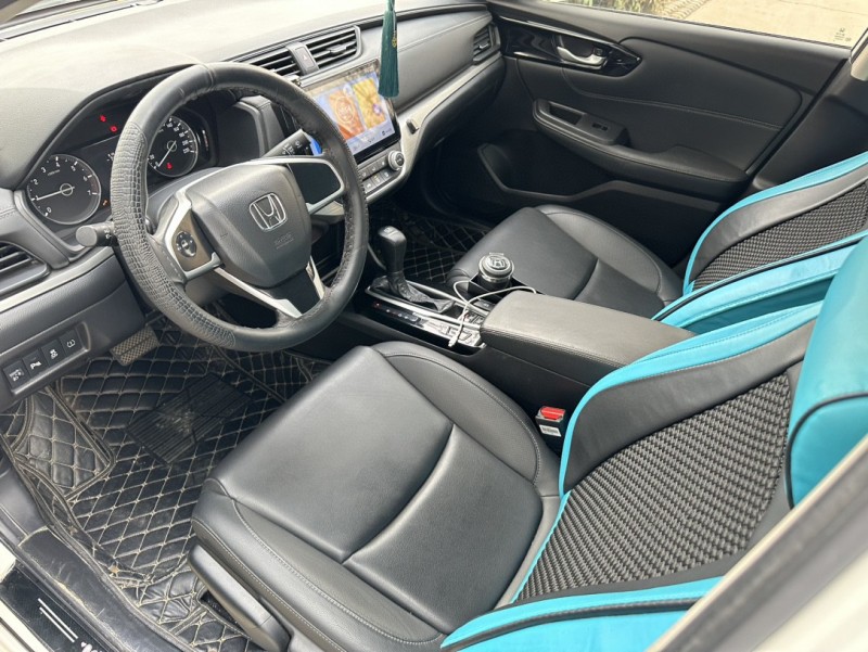 济宁21年本田享域8