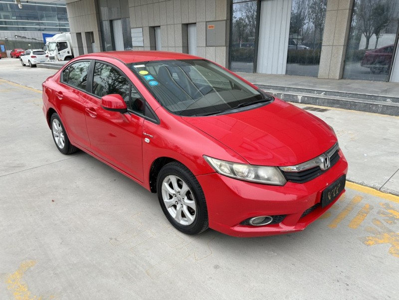 济宁13年本田思域2