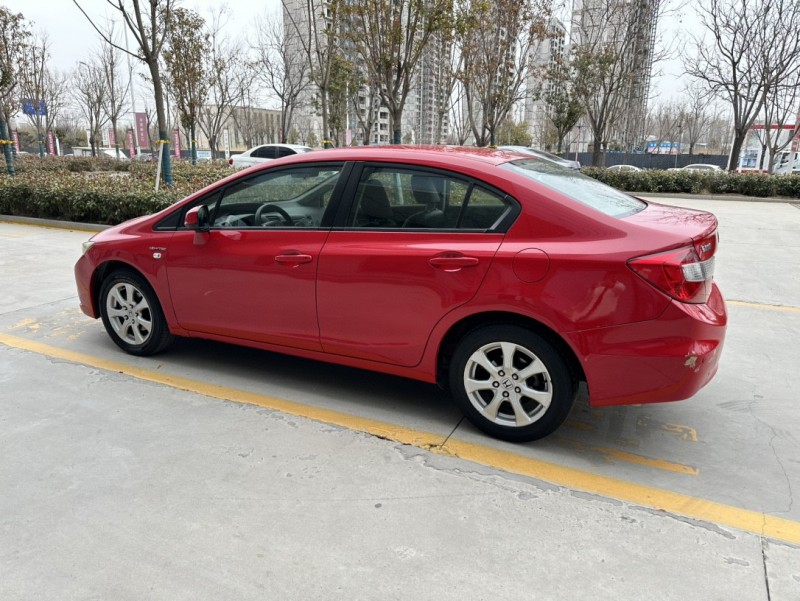 济宁13年本田思域8