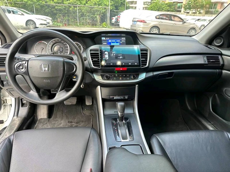 广州15年本田雅阁3