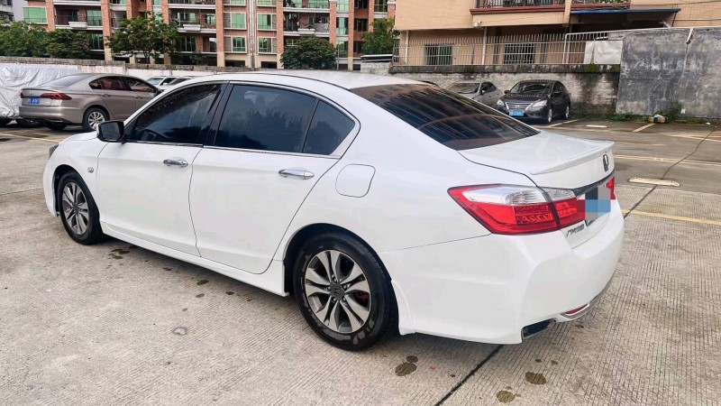 广州15年本田雅阁9