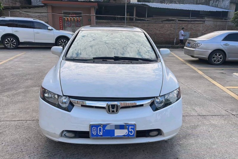 广州09年本田思域1