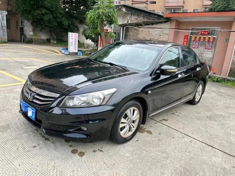 广州12年本田雅阁2