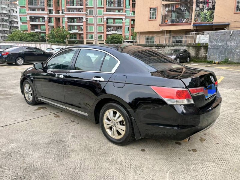 广州12年本田雅阁7