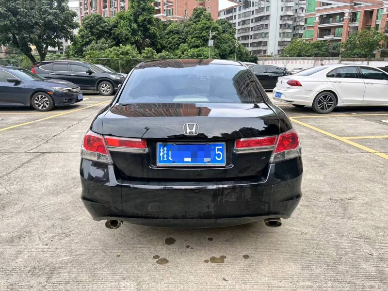 广州12年本田雅阁8