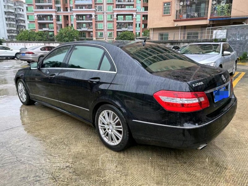 广州11年奔驰E7