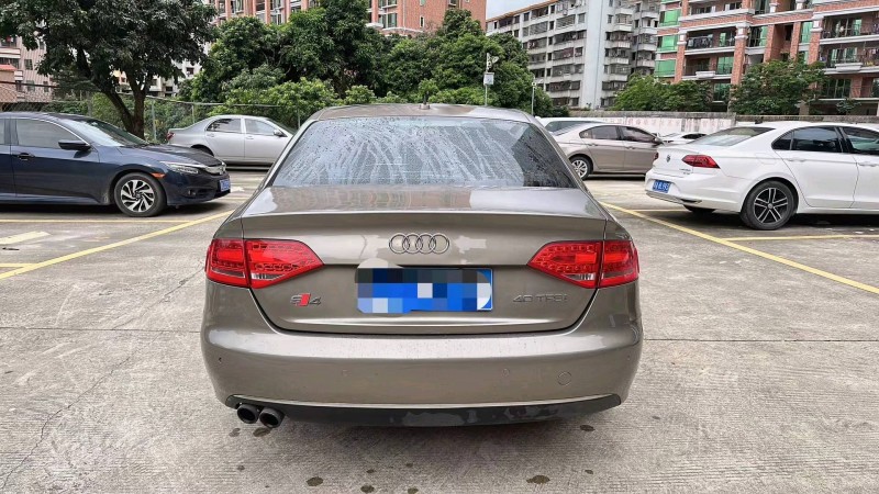 广州10年奥迪A4L8