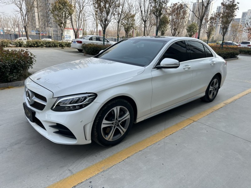 济宁20年奔驰C2