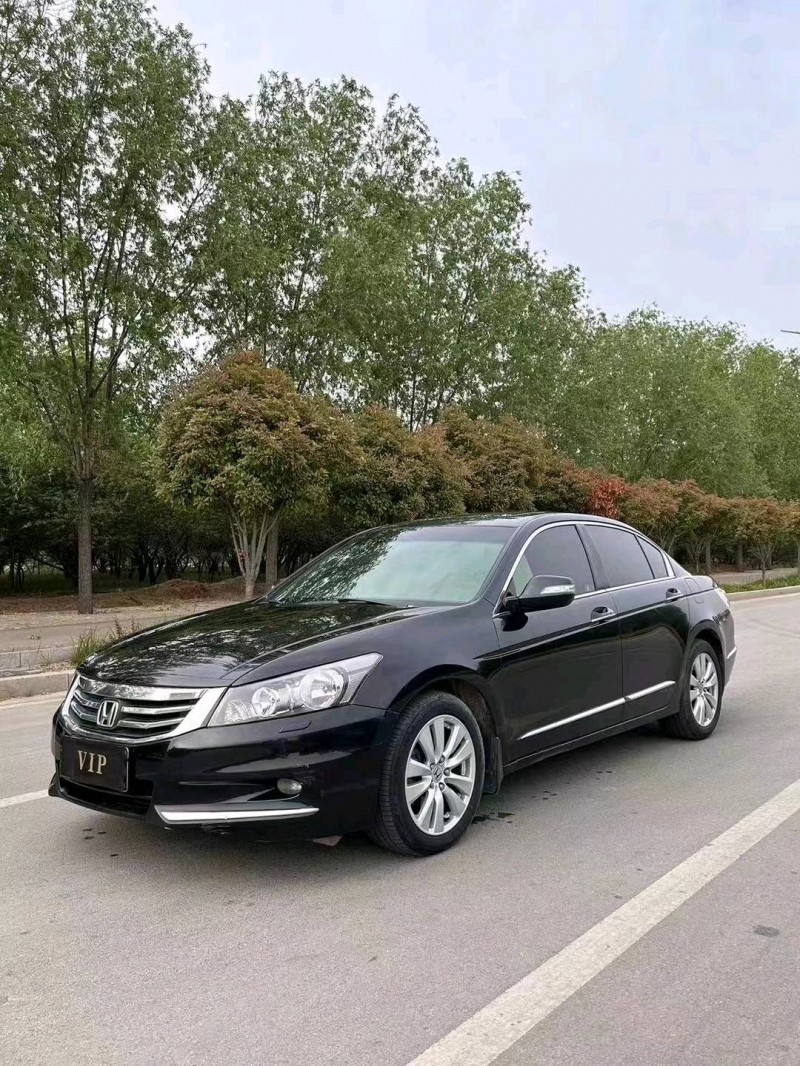 枣庄13年本田雅阁3