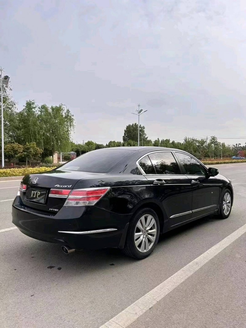 枣庄13年本田雅阁7