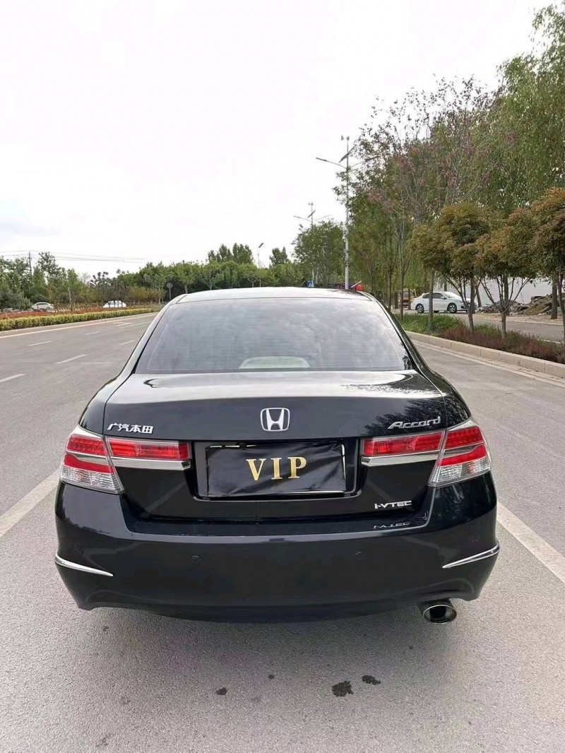 枣庄13年本田雅阁9