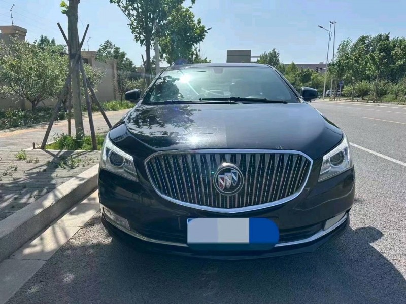 邢台15年别克君越1