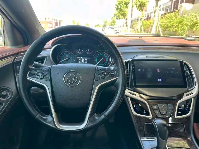 邢台15年别克君越3