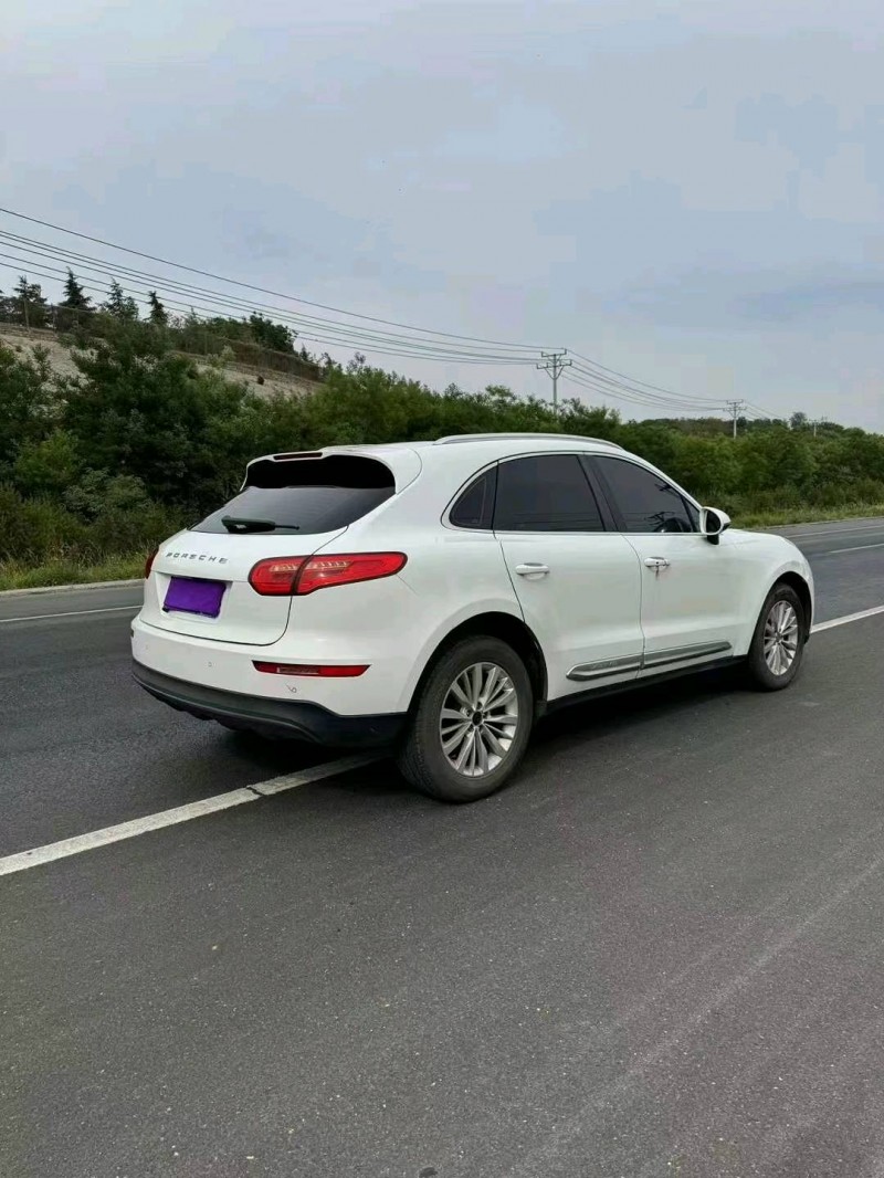 邢台17年众泰SR98