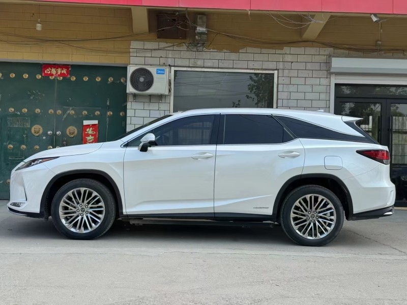 济宁21年雷克萨斯RX3