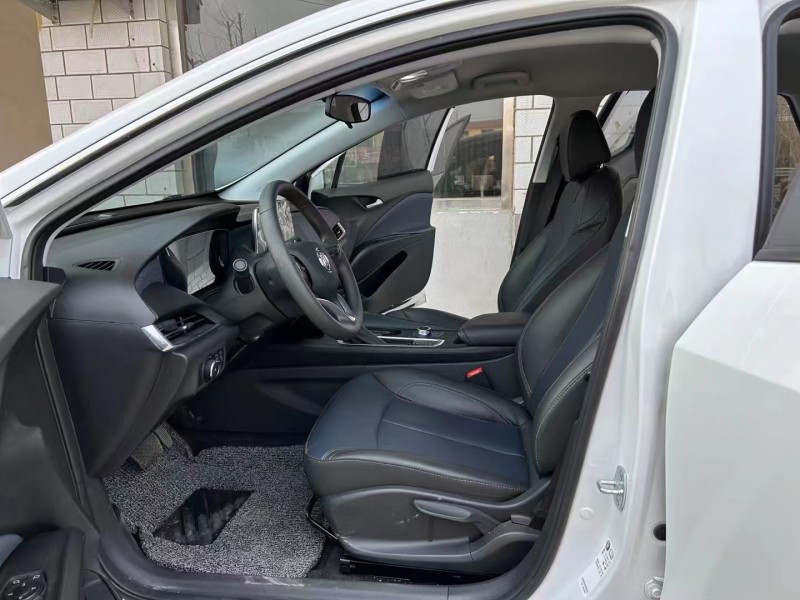 济宁23年别克微蓝6