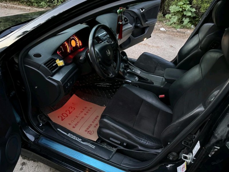 徐州13年本田思铂睿5