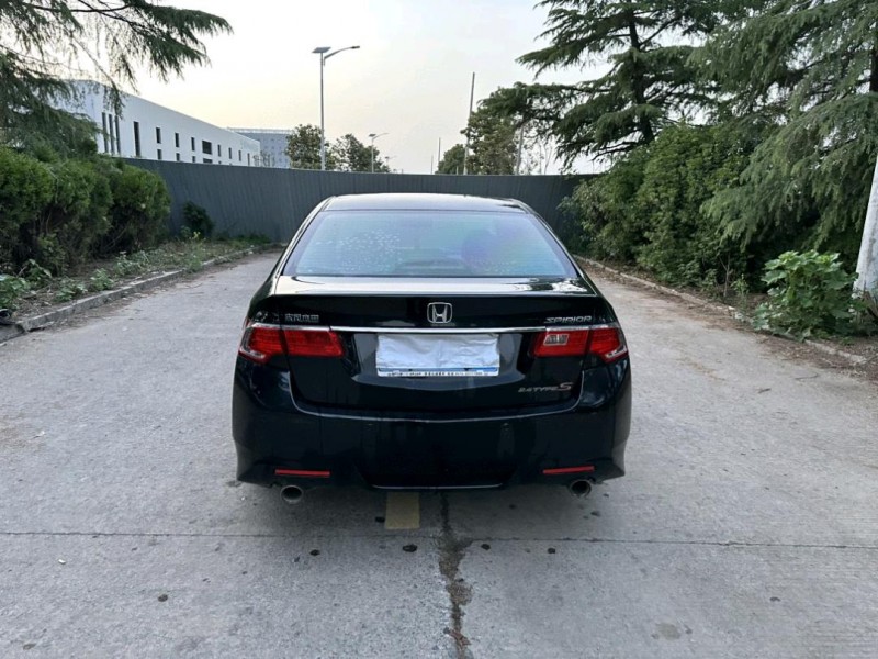 徐州13年本田思铂睿9