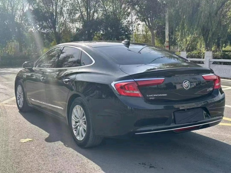 徐州19年别克君越5