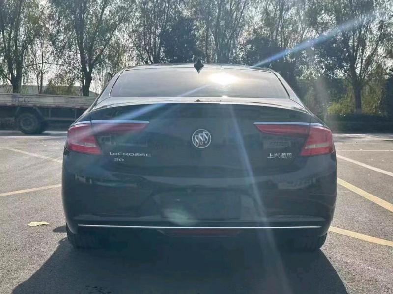 徐州19年别克君越9