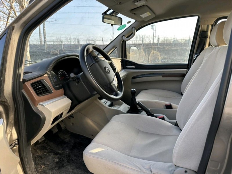 郑州21年东风菱智7