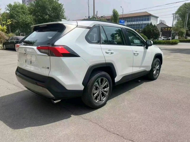 邯郸24年丰田RAV48