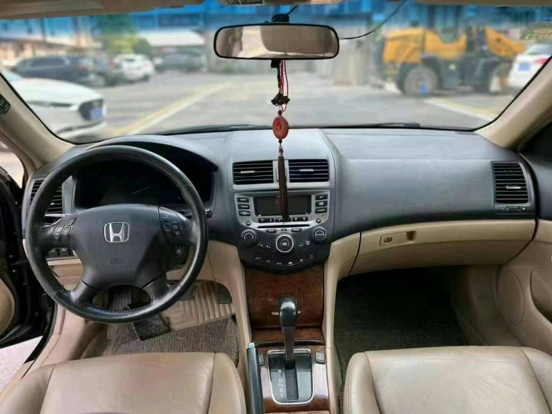 广州07年本田雅阁7